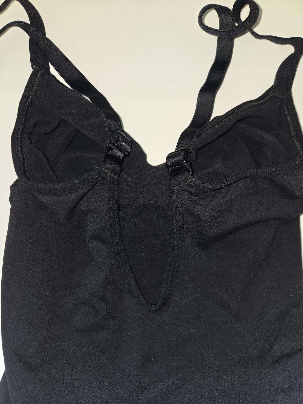SKIMS Black Seamless Shaping Bodysuit - Picture 5 of 10